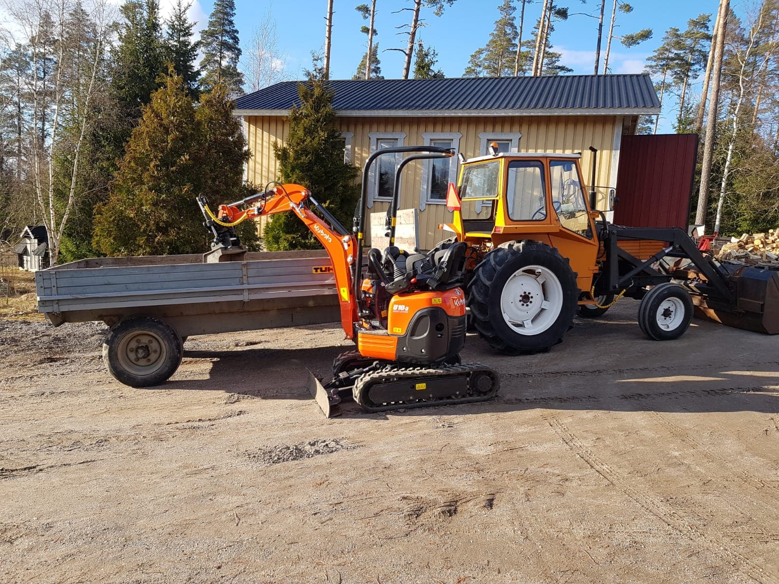 Kaivurin vuokraus, Aura